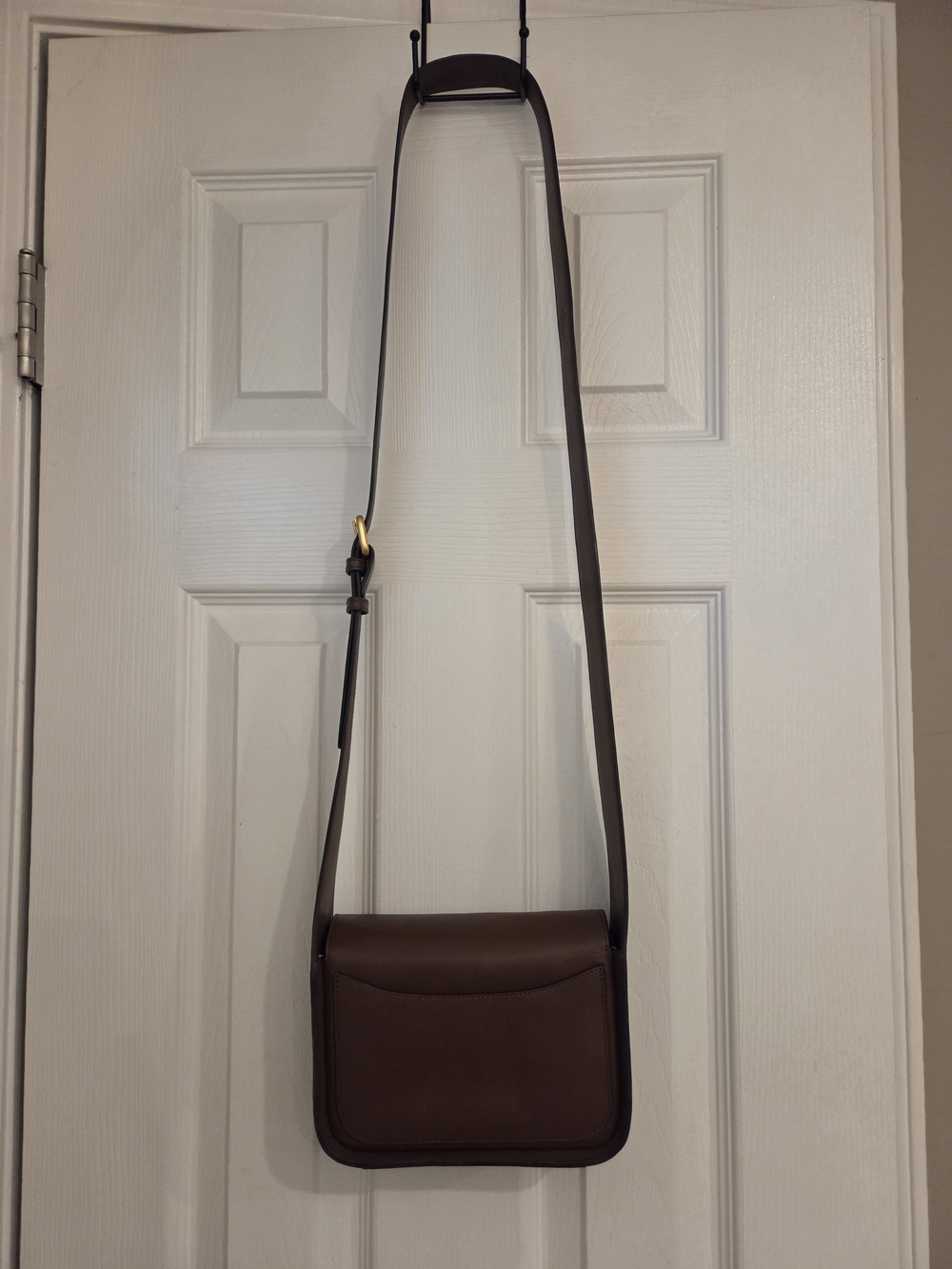 RADLEY LONDON Brown Leather Crossbody with Gold Hardware